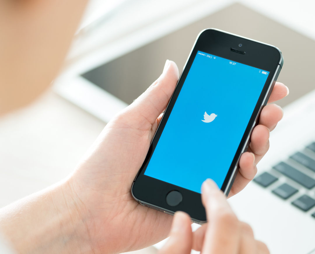 Mobile-top-banner-Twitter